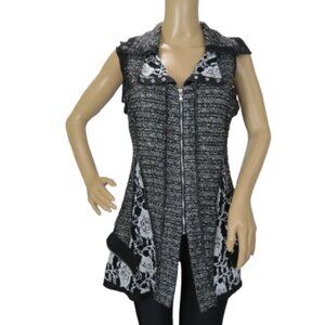Zoe Distinctive Long Black and White Vest